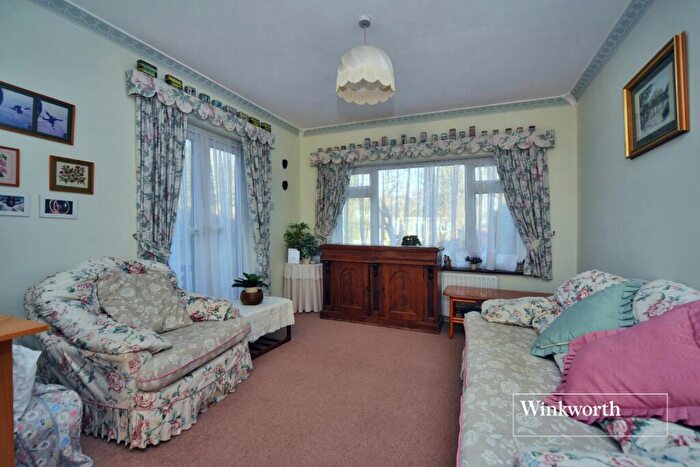 5 Bedroom Detached House For Sale In Kingsmead Avenue, Worcester Park, KT4