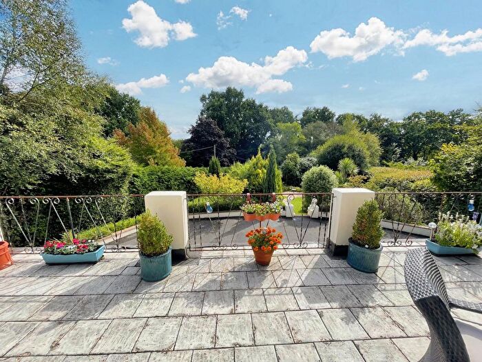 5 Bedroom Detached House For Sale In Park Homer Drive, Wimborne, BH21