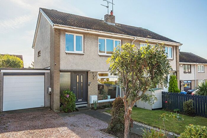 3 Bedroom Semi-Detached House For Sale In Greyfriars Walk, Inverkeithing, KY11