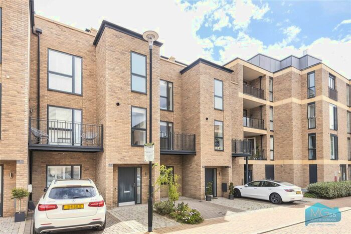 4 Bedroom Terraced House To Rent In Delta Mews, London, NW7