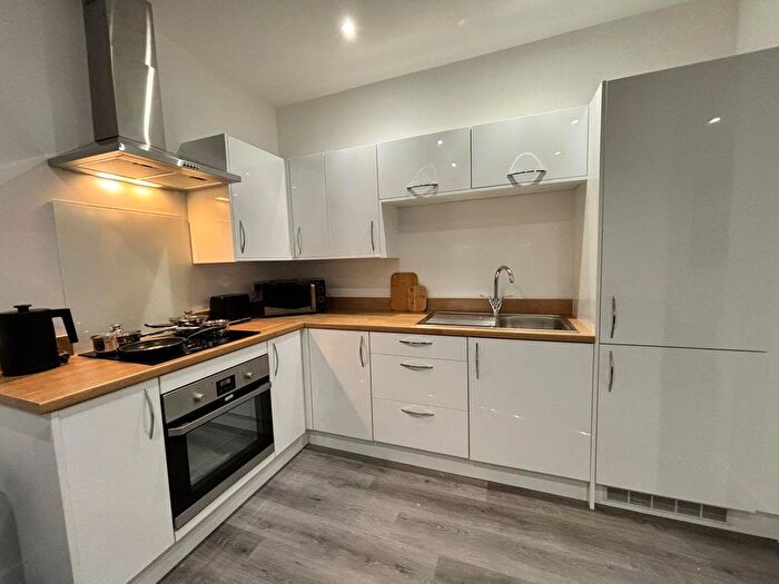 1 Bedroom Flat To Rent In Percy Street, Hull, HU2