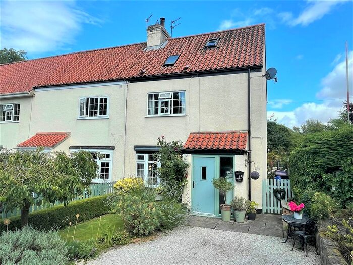 3 Bedroom Cottage For Sale In Pump Alley, Bolton Percy, York, YO23