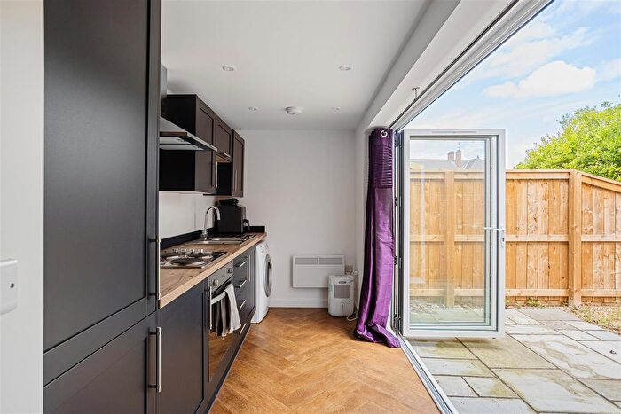 1 Bedroom Flat To Rent In Fourth Avenue, York, YO31