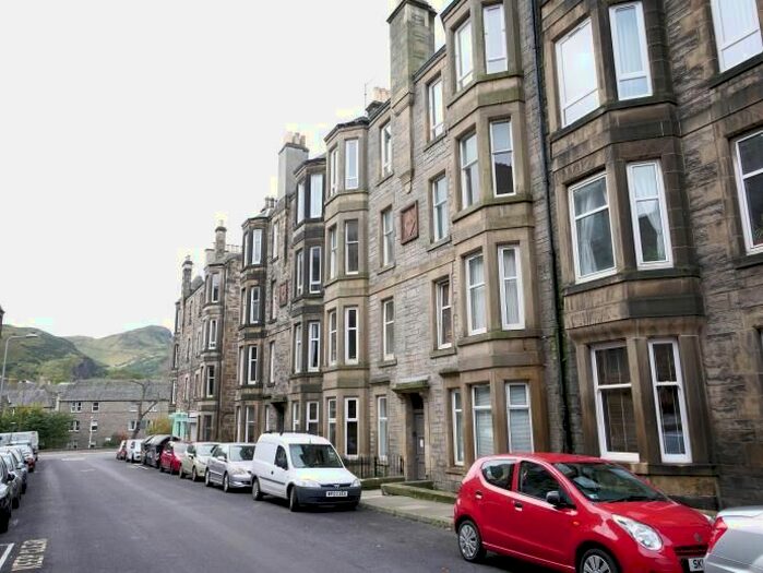 2 Bedroom Flat To Rent In Cambusnethan Street, Edinburgh EH7