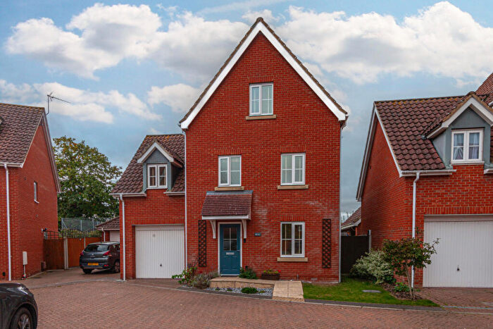 4 Bedroom Detached House For Sale In Mayhew Road, Rendlesham, IP12