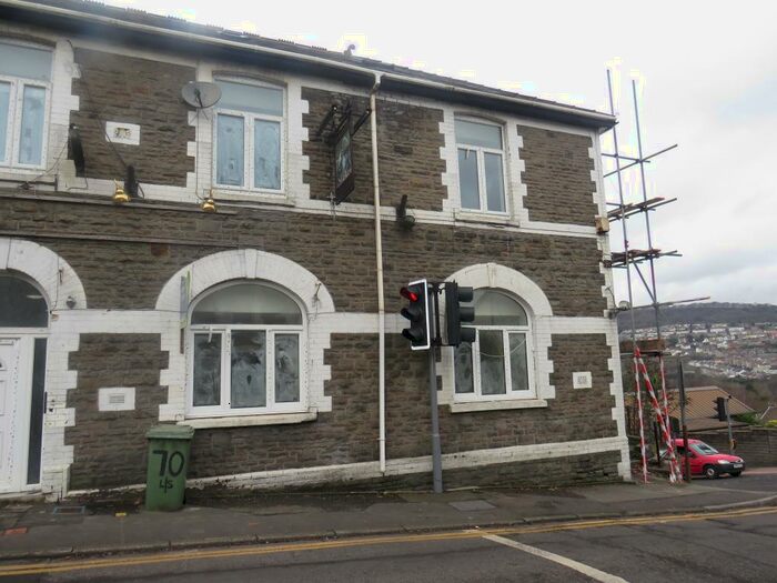 2 Bedroom Apartment To Rent In Llantrisant Road, Graig, Pontypridd, CF37