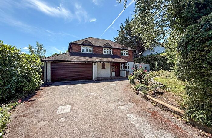 4 Bedroom Detached House For Sale In Webb Estate, Purley, Surrey, CR8