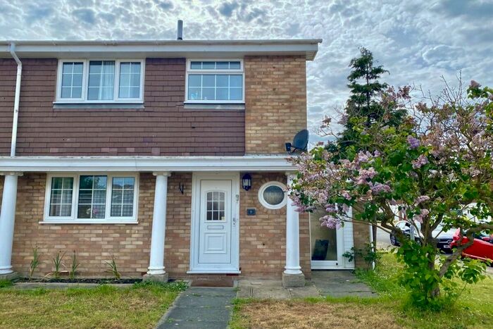 3 Bedroom Terraced House To Rent In Keith Walk, Eastbourne, BN23