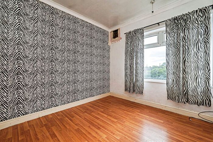 3 Bedroom Terraced House For Sale In Severn Street, Hull, HU8