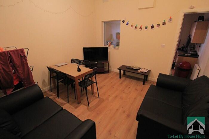 5 Bedroom Terraced House To Rent In Harrow Road, Birmingham, B29