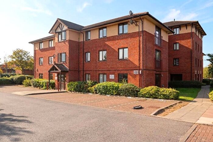 2 Bedroom Apartment For Sale In Moorgate, Leadenhall, MK6