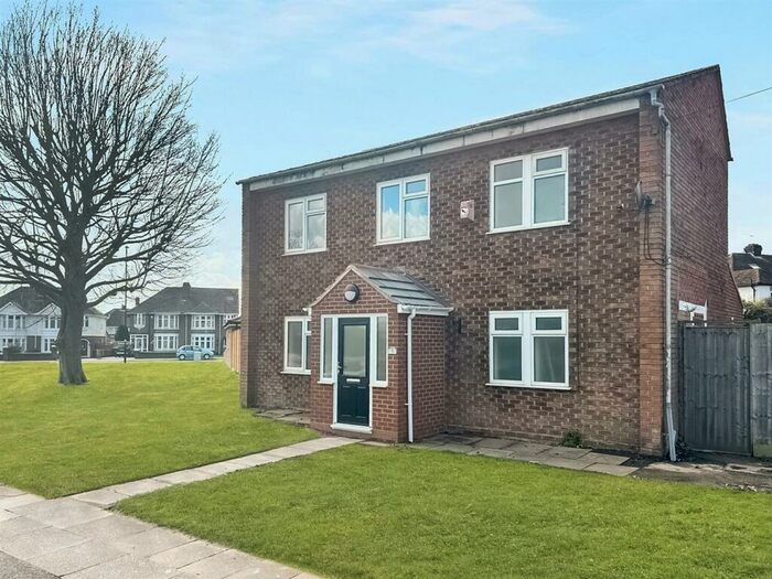 3 Bedroom Detached House To Rent In Frankpledge Road, Cheylesmore, Coventry, CV3