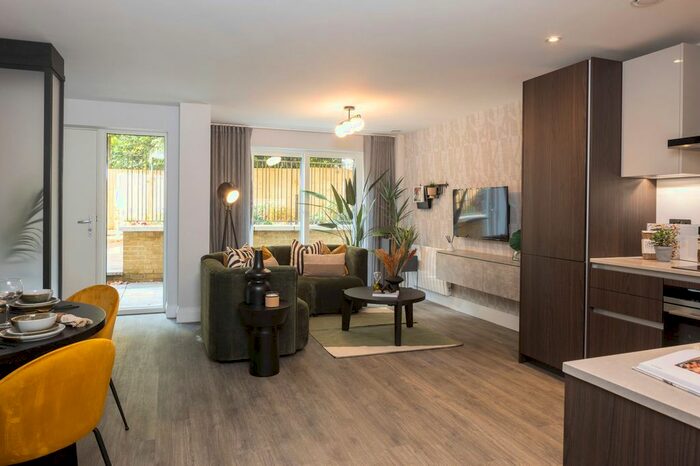 2 Bedroom Terraced House To Rent In Linden Close, Tunbridge Wells, TN4