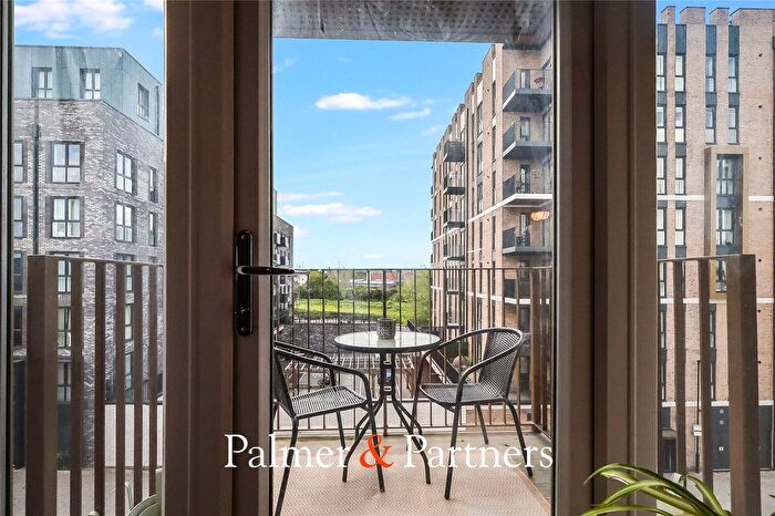 1 Bedroom Flat For Sale In Wharf Road, Chelmsford, Essex, CM2