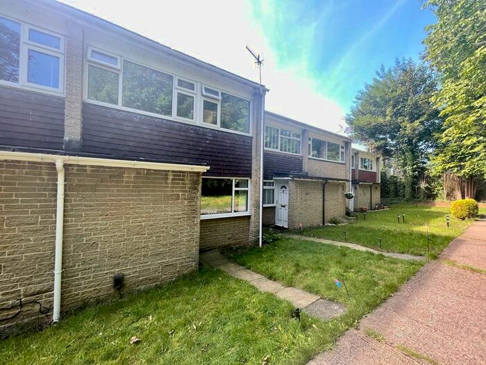 3 Bedroom Terraced House To Rent In Main Road, Eastburn, BD20