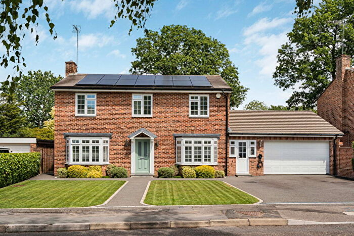 5 Bedroom Detached House For Sale In Cromwell Place, Cranleigh, GU6