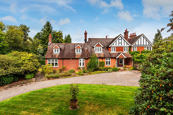 4 Bedroom Semi-Detached House For Sale In Brook Road, Brook, Godalming, Surrey, GU8