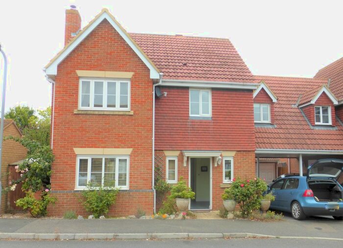 4 Bedroom Property To Rent In Warwick Road, Castlemead, Pitstone LU7