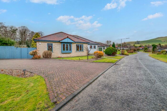 4 Bedroom Detached Bungalow For Sale In Westpark Gate, Saline, Dunfermline, KY12