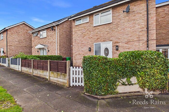 3 Bedroom Terraced House To Rent In Rookwood Avenue, Manchester, M23