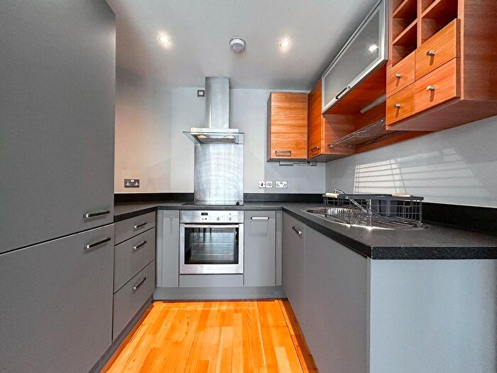 1 Bedroom Flat To Rent In Chadwick Street, Hunslet, Leeds, LS10