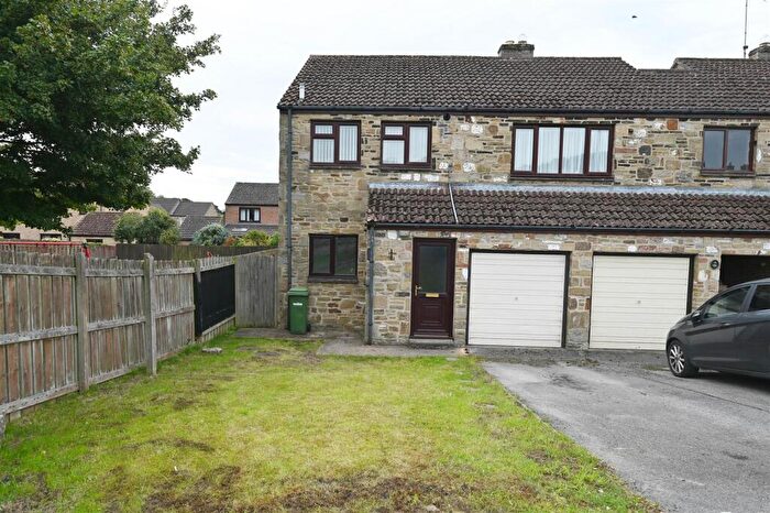 1 Bedroom Apartment For Sale In St Nicholas Close, Richmond, DL10