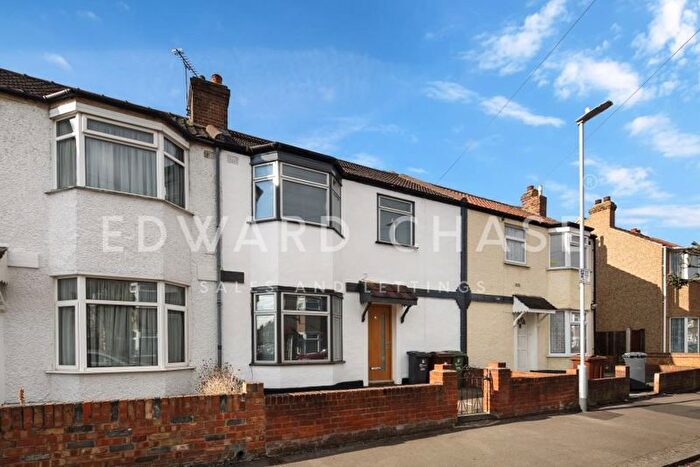 4 Bedroom Terraced House To Rent In Heath Road, Chadwell Heath, RM6