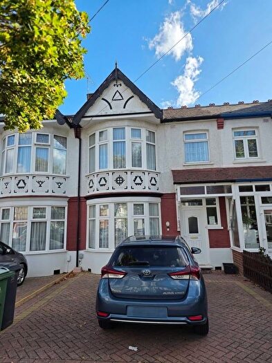 3 Bedroom Terraced House For Sale In Rowden Road, London, E4