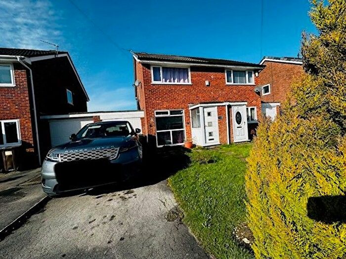 3 Bedroom Semi Detached House To Rent In Longley Close, Fulwood, Preston, PR2