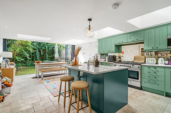 4 Bedroom Detached House To Rent In Mordaunt Street, London, SW9