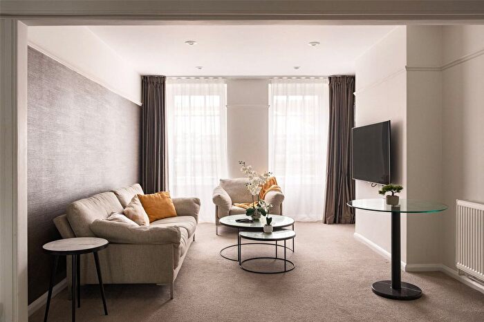 3 Bedroom Flat To Rent In Seymour Place, Marylebone, W1H