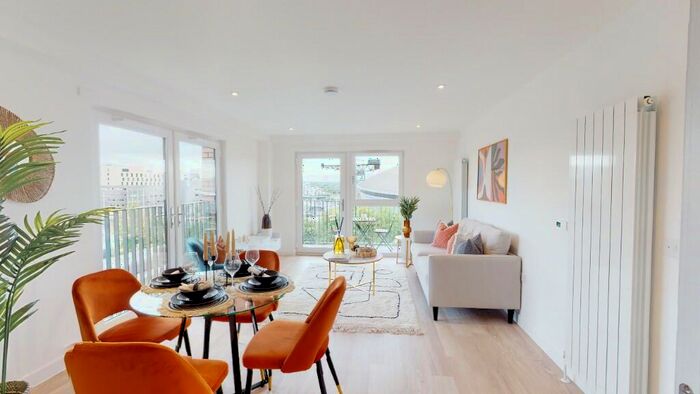 2 Bedroom Apartment To Rent In Minerva Square, Glasgow, G3