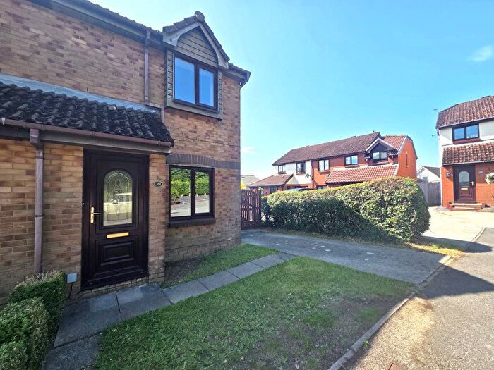 2 Bedroom Property To Rent In Priorsgate, Oakdale, Blackwood, NP12