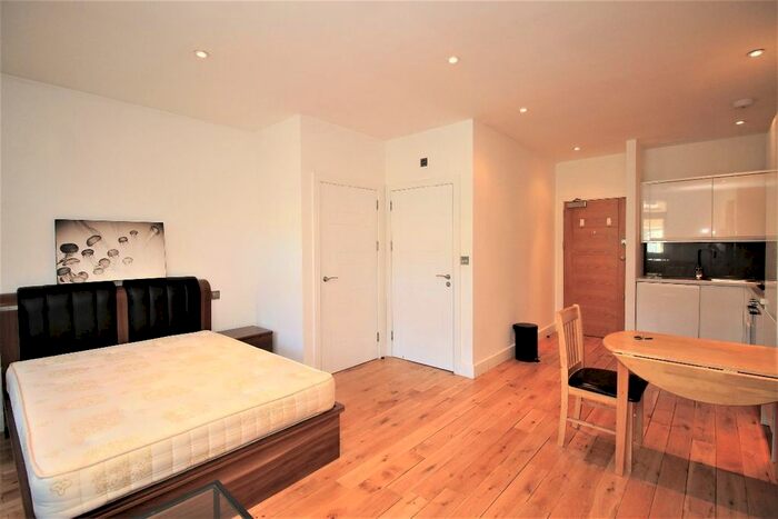 Studio To Rent In Shirley Street, Canning Town, E16