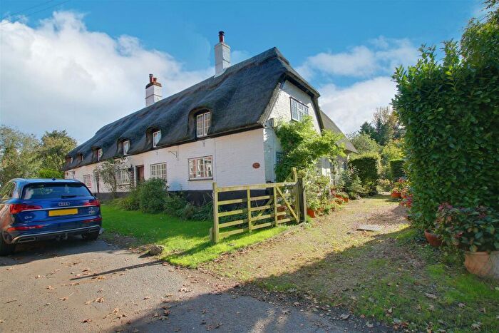 3 Bedroom House For Sale In South Street, Woodhurst, PE28