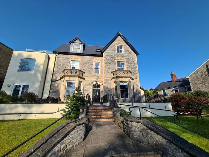 2 Bedroom Flat To Rent In Beach Road, Penarth, CF64