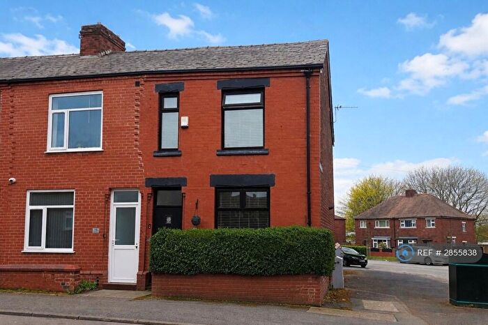 2 Bedroom Terraced House To Rent In Water St, Oldham, OL2