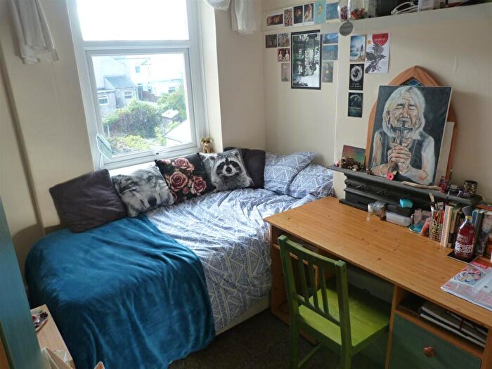 4 Bedroom House To Rent In May Street, Cathays, CF24