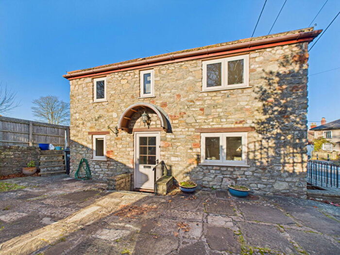 3 Bedroom Detached House For Sale In Stoke Hill, Chew Stoke, Bristol, BS40