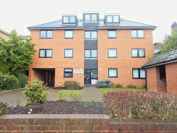 1 Bedroom Flat To Rent In The Cedars, Galsworthy Road, Kingston Upon Thames, Surrey, KT2