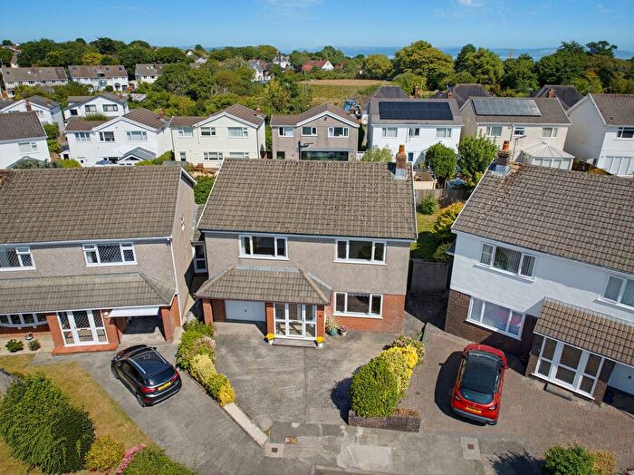 4 Bedroom Detached House For Sale In Millands Close, Newton, Swansea, SA3