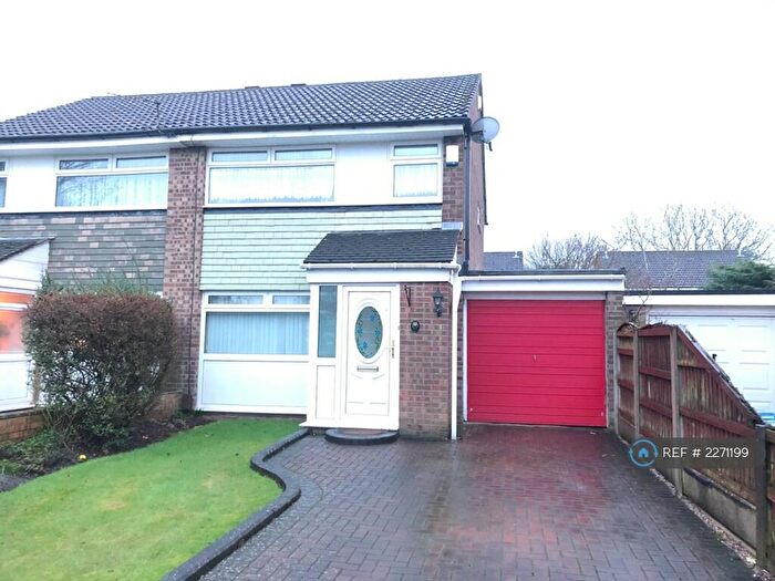 3 Bedroom Semi-Detached House To Rent In Newgate Road, Sale, M33