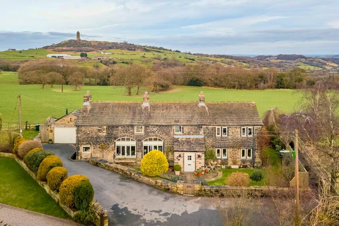 4 Bedroom Detached House For Sale In Farnley Hey, Farnley Tyas, Huddersfield, HD4