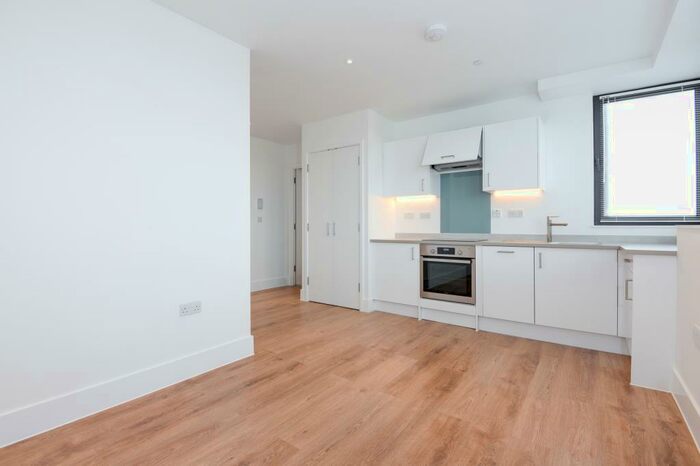 1 Bedroom Apartment To Rent In Reading, Hanover House, RG1