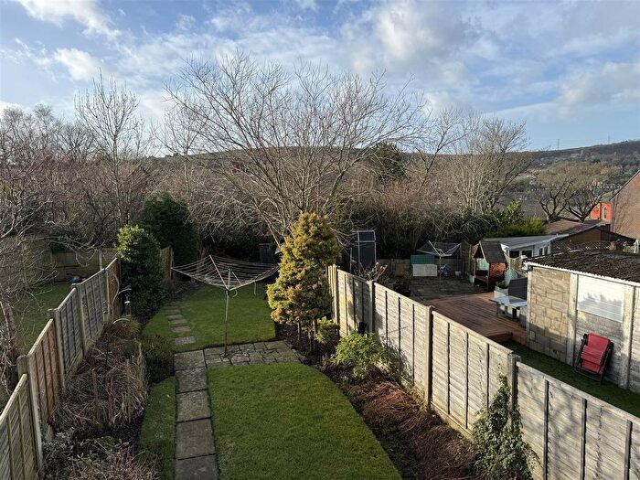 3 Bedroom Terraced House For Sale In Princess Close, Mossley, Ashton-Under-Lyne, OL5