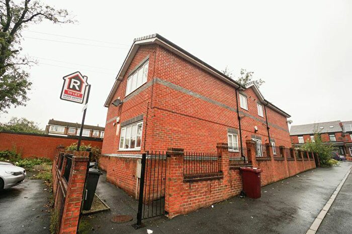 2 Bedroom Apartment To Rent In Bedford Court, Heaton, BL1