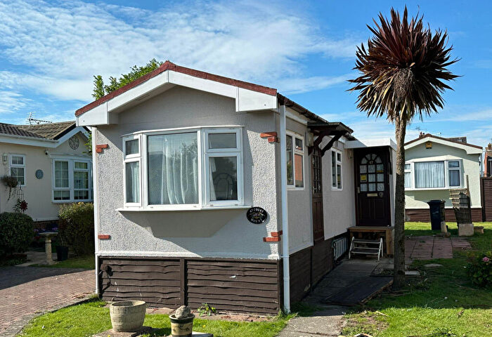 1 Bedroom Park Home For Sale In Birchington, Kent, CT7