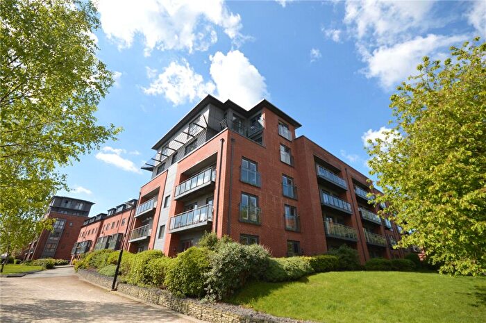 2 Bedroom Apartment For Sale In Knostrop Quay, Hunslet, Leeds, West Yorkshire, LS10