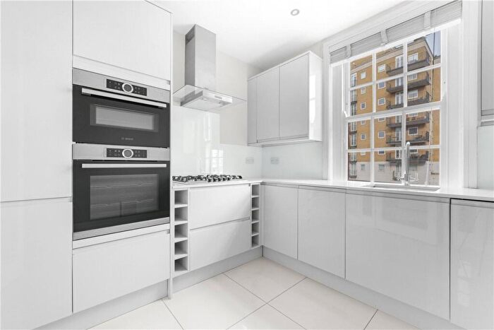 1 Bedroom Apartment To Rent In Taunton Place, London, NW1