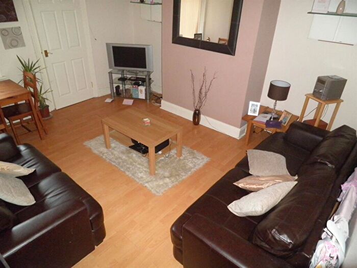 2 Bedroom Penthouse To Rent In Simonside Terrace, NE6